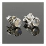 Witte maansteen oorbel in zilver