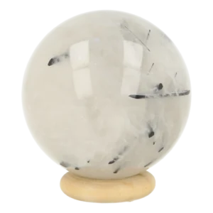 Mooie witte toermalijnkwarts bol uit China met zwarte toermalijnkristallen en diameter van 44mm