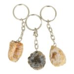 Leuke agaat sleutelhanger met een agaat geode van 3-4cm aan metalen ketting met ring