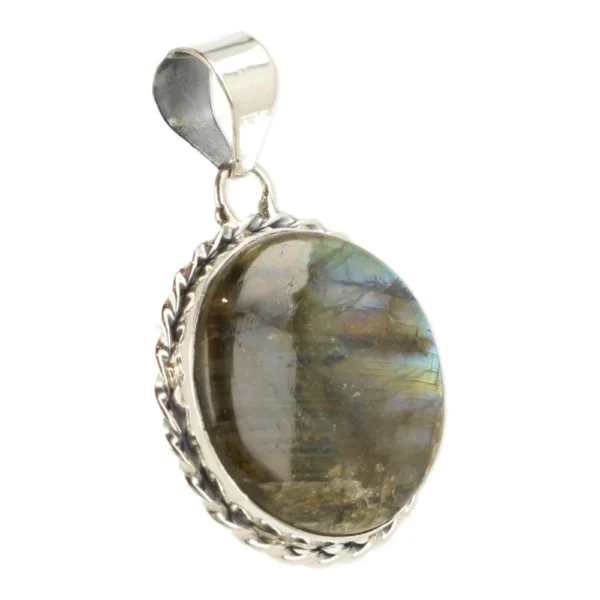 Fraaie ronde labradoriet hanger in zilver 'nr17'