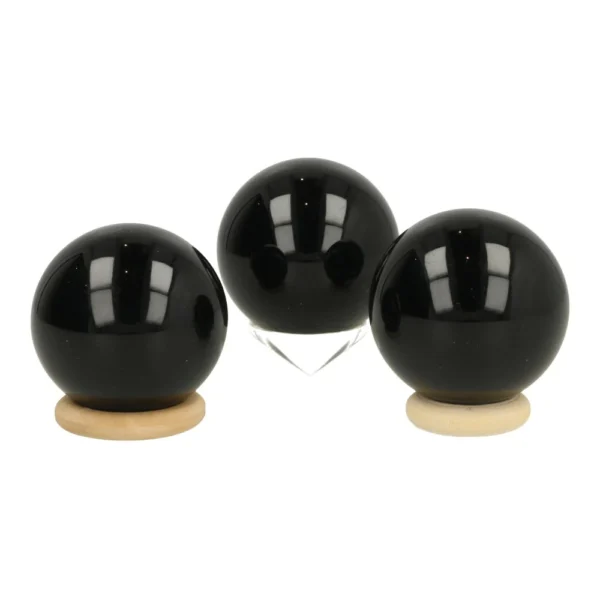 Fijne zwarte obsidiaan bol met een diameter van circa 4cm