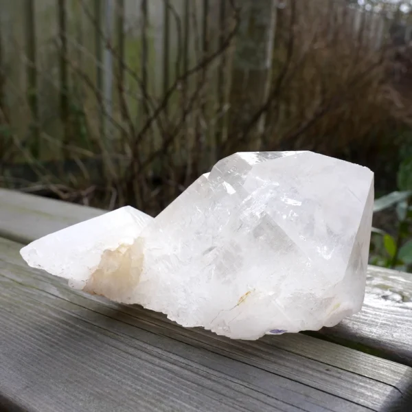 Gave grote bergkristal punt met fantoom uit de Himalaya