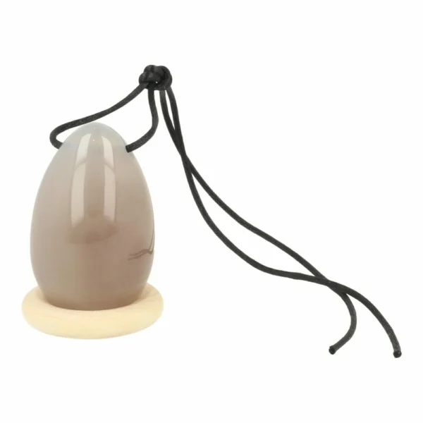 Fraai agaat yoni ei met afmeting van 40x25mm met gaatje en op houten ring