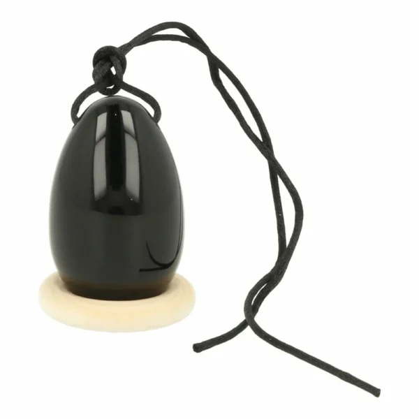 Mooi zwarte obsidiaan yoni ei van 40x25mm met gaatje en op houten ring