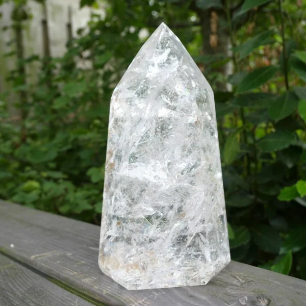 Fraaie grote bergkristal punt van 20cm hoog uit Brazilië met heldere energie