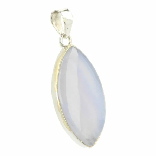 Sierlijke blauwe chalcedoon hanger in zilver nr9