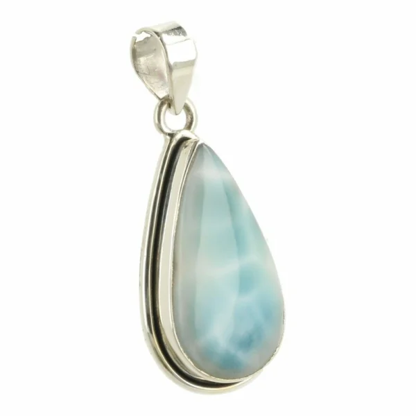 Fraaie zachte larimar hanger in zilver 'nr13' in druppelvorm