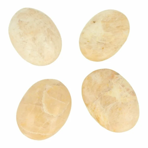 Fijne perzik maansteen zaksteen van 4x3xm en holle vorm. Deze vorm wordt ook wel maansteen worrystone genoemd