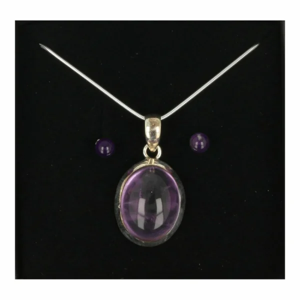 Leuke amethist sieraden set in zilver