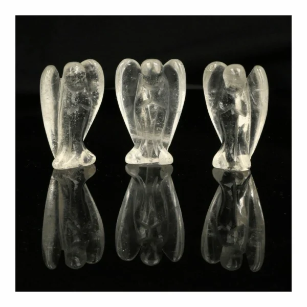 Fraaie heldere bergkristal engel van 4cm hoog