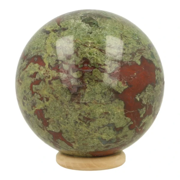 Drakenbloedsteen bol met diameter van 62mm op houten ring