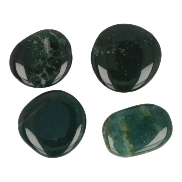 Mooie donkergroene heliotroop zaksteen van circa 4cm lang