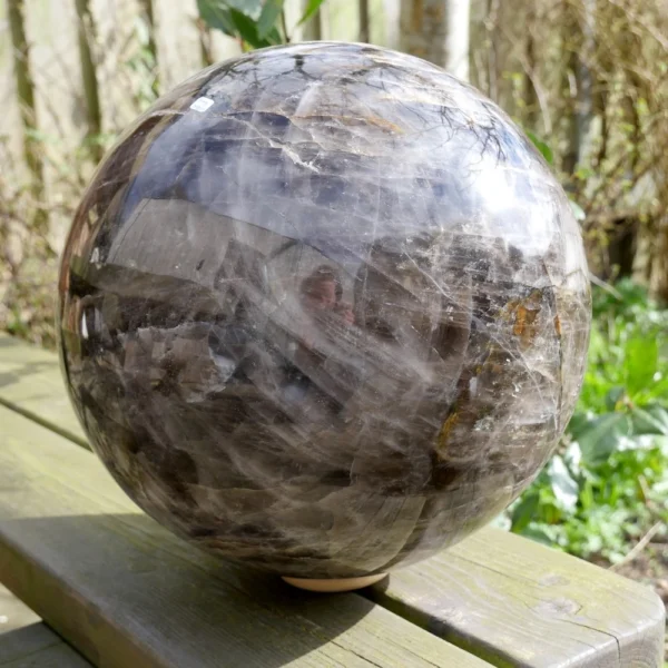 Fraaie grote rookkwarts bol van 28cm diameter an 31kg uit Madagaskar