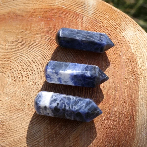 Fijen sodaliet massagestaaf van 5cm met ronde kant en spitse punt